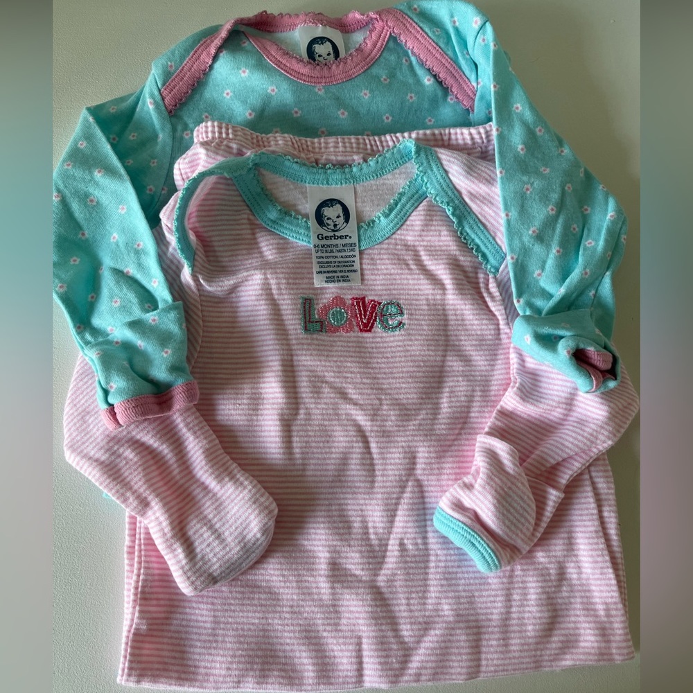 Gerber Gowns Size 0-6 Months